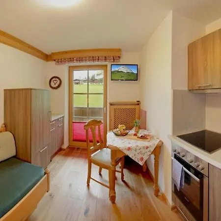 Jaegerhof Apartman *